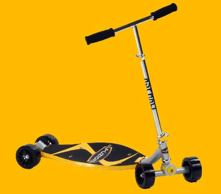 FUZION ASPHALT ULTIMATE CARVING SCOOTER